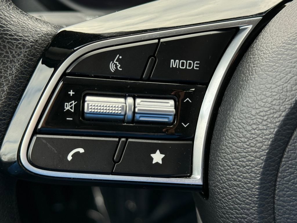 Used 2024 Kia Forte LXS image 19