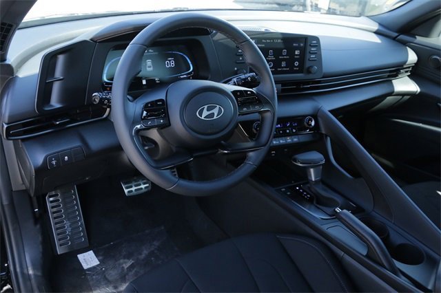 Certified 2026 Hyundai Elantra Sport image 8