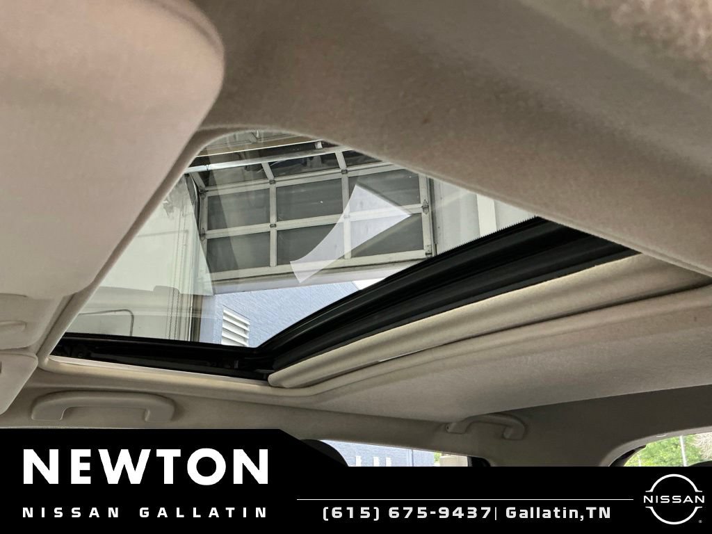 Used 2014 Nissan Juke SV w/ Navigation Package FWD image 7