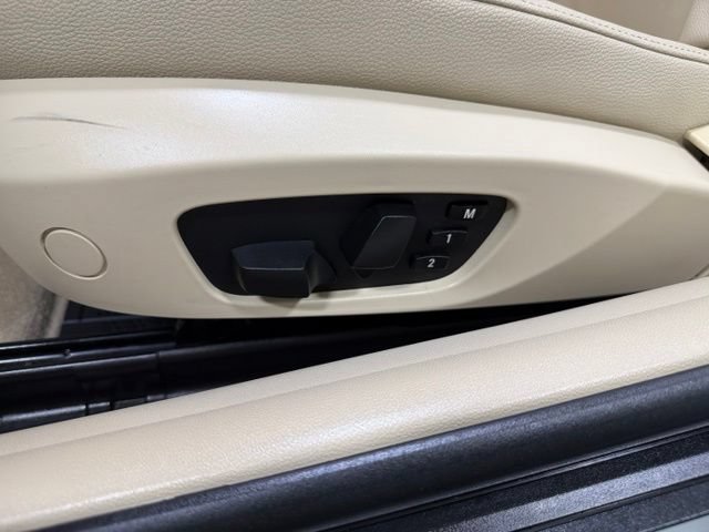 Used 2013 BMW 328i Convertible RWD image 23