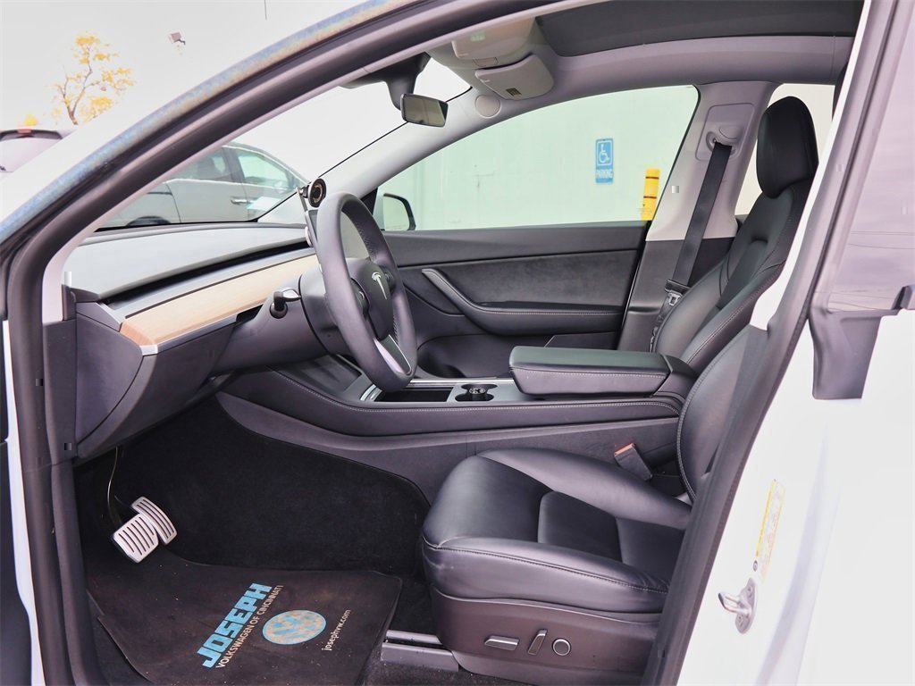 Used 2021 Tesla Model Y Performance image 10