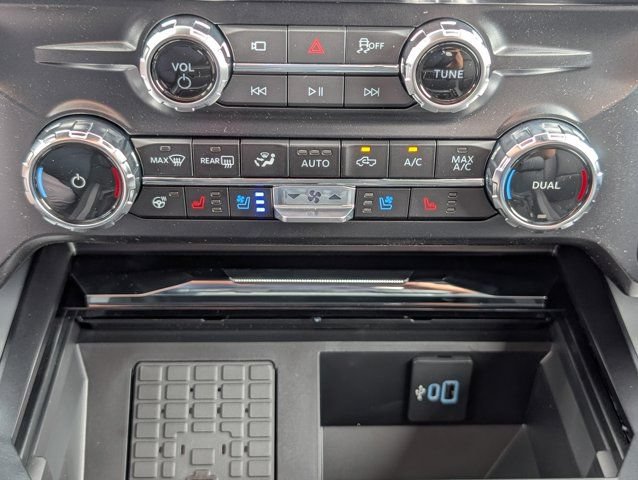 New 2026 Ford F250 Lariat w/ Lariat Premium Package AWD/4WD image 20