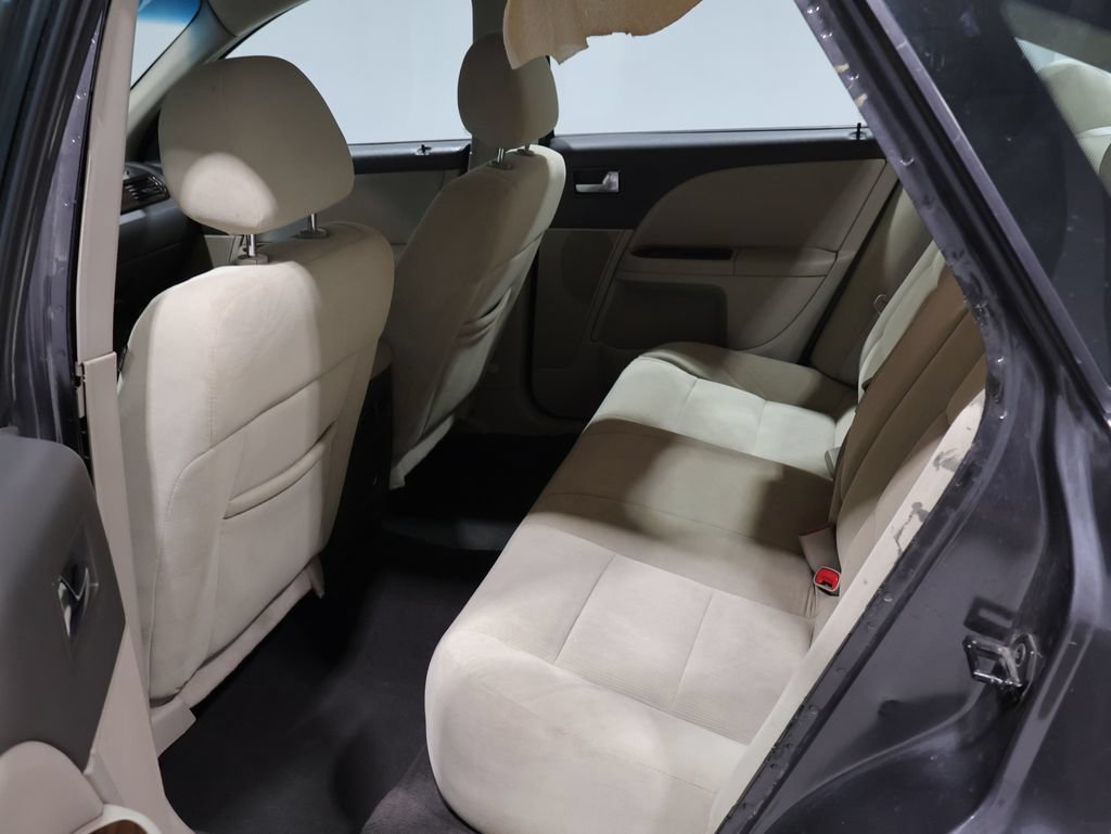Used 2008 Ford Taurus SEL FWD image 18
