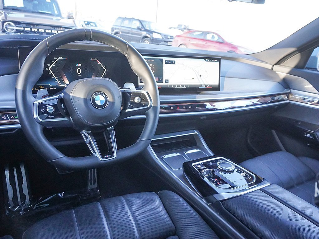 Used 2023 BMW 760i xDrive w/ Parking Assistance Package image 36