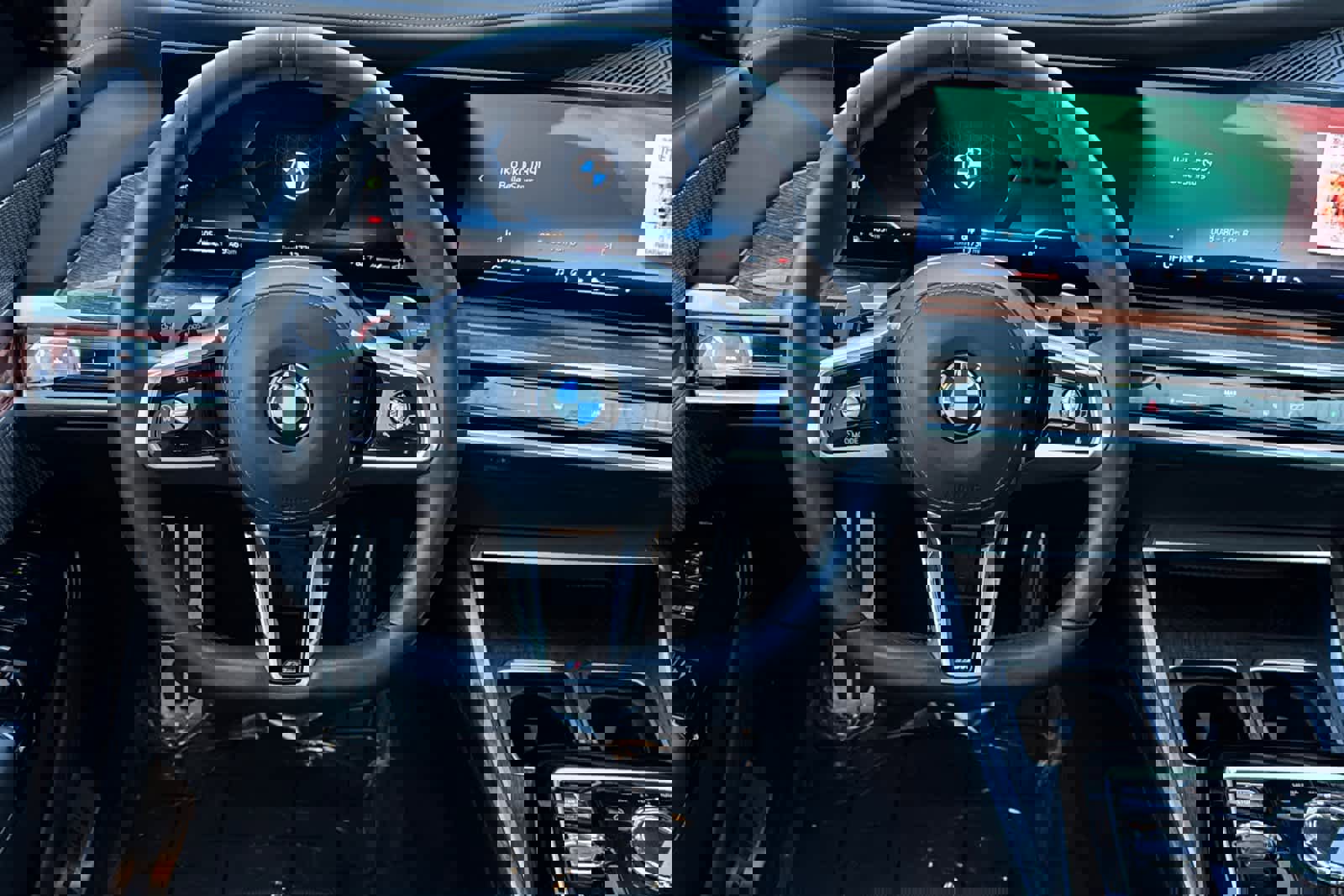 Certified 2023 BMW 760i xDrive w/ Executive Package image 15