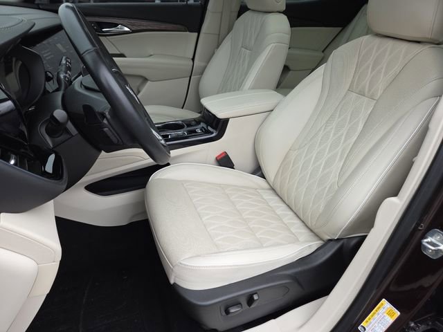 Used 2022 Buick Envision Avenir w/ Technology Package II image 37