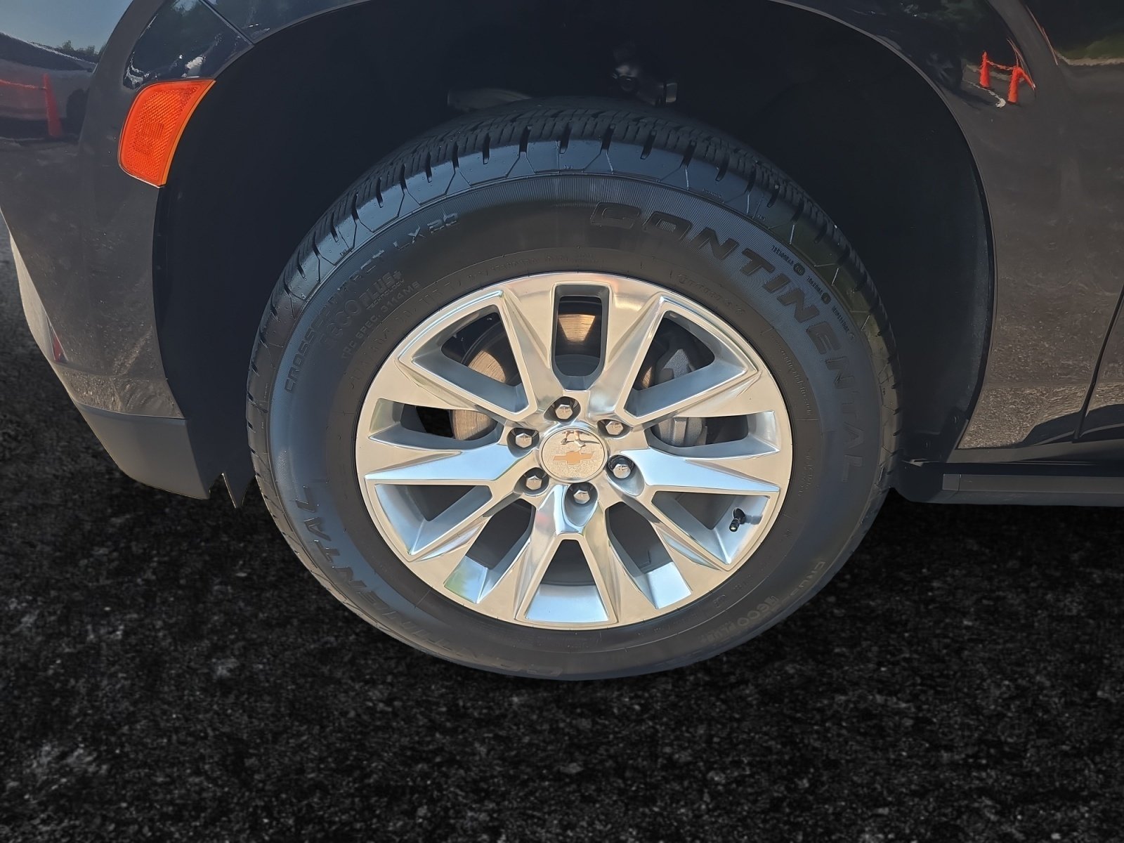 Used 2024 Chevrolet Tahoe Premier AWD/4WD image 9