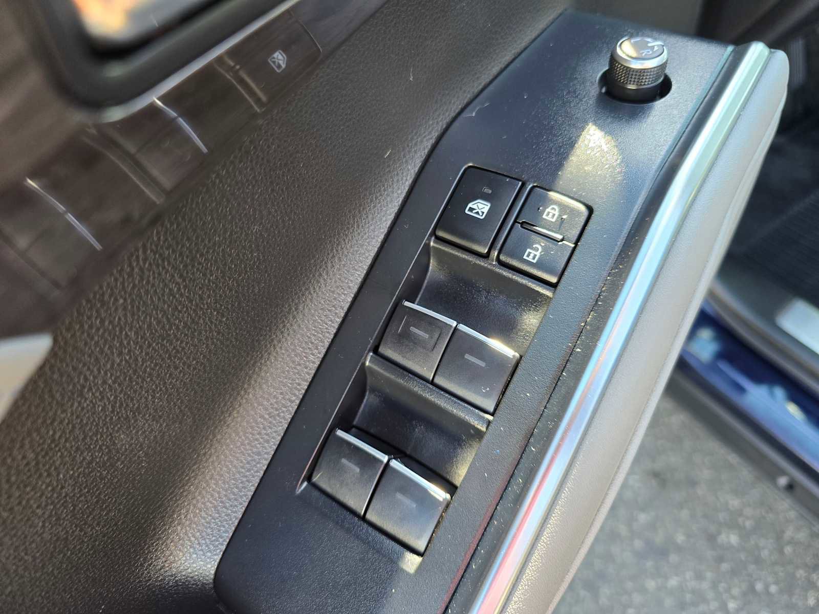 Used 2022 Toyota Highlander Platinum image 24