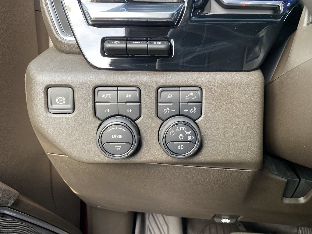Used 2025 Chevrolet Silverado 2500 LTZ w/ LTZ Premium Package AWD/4WD image 22