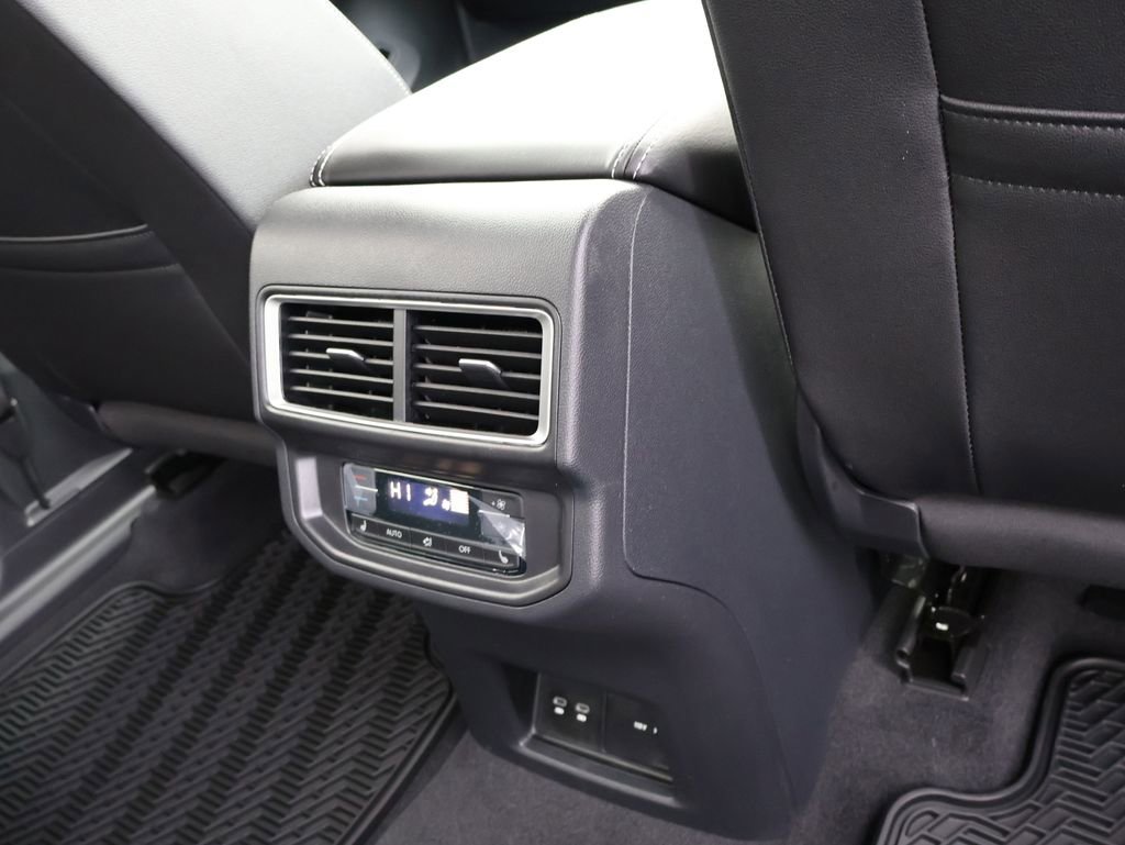 New 2026 Volkswagen Atlas SEL Premium R-Line image 17