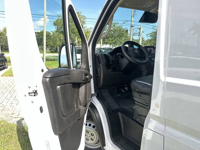 Used 2024 RAM ProMaster 2500 w/ Convenience Group FWD image 22