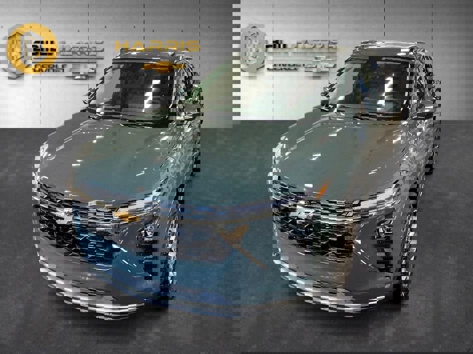 New 2026 Chevrolet Trax LT w/ Driver Confidence Package