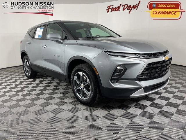 Used 2024 Chevrolet Blazer LT image 1