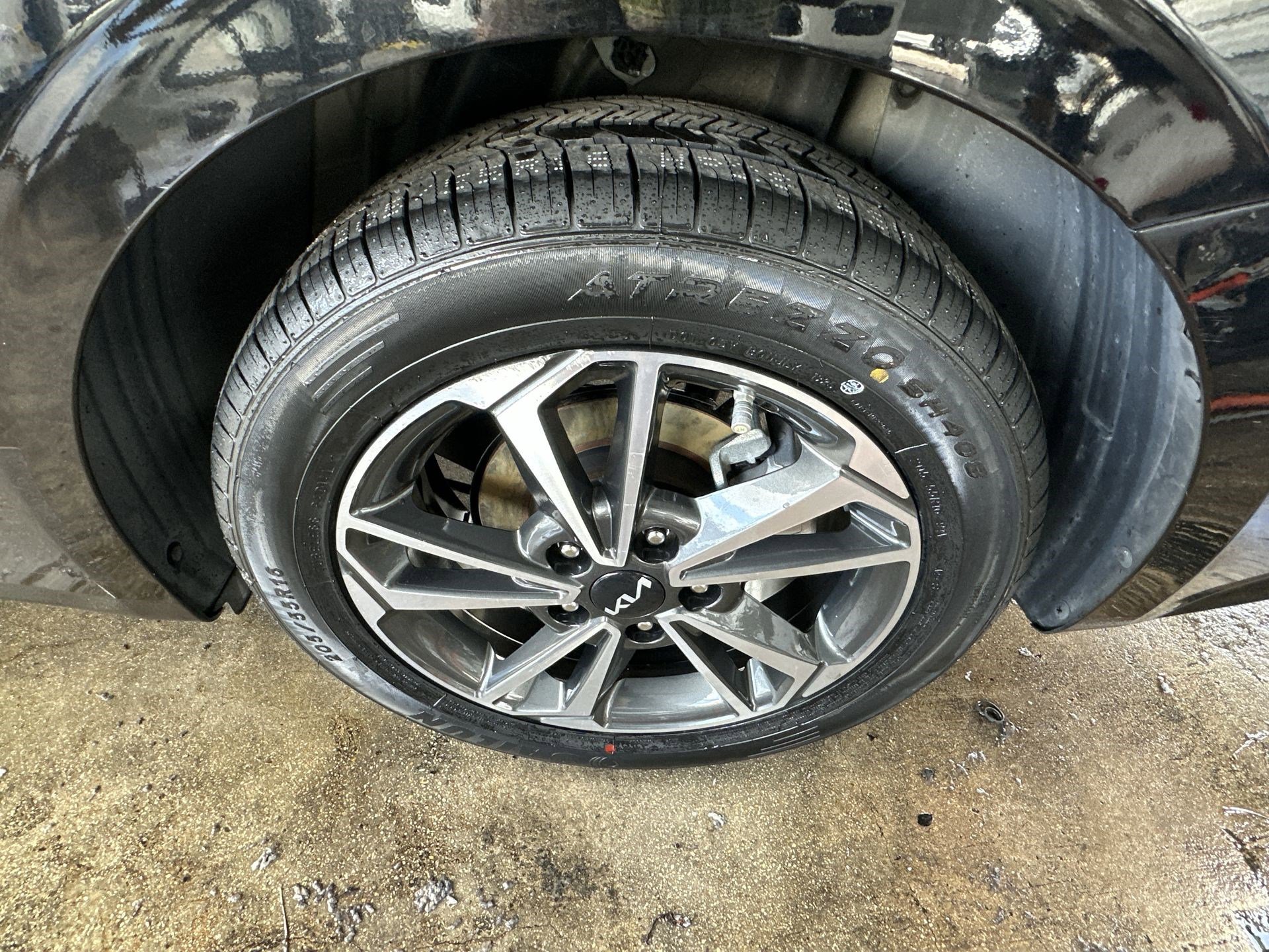 Certified 2023 Kia Forte LXS image 19