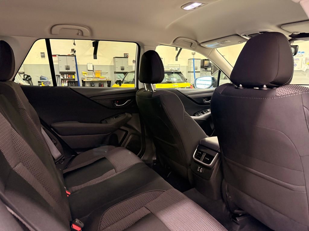 Used 2025 Subaru Outback Premium image 25