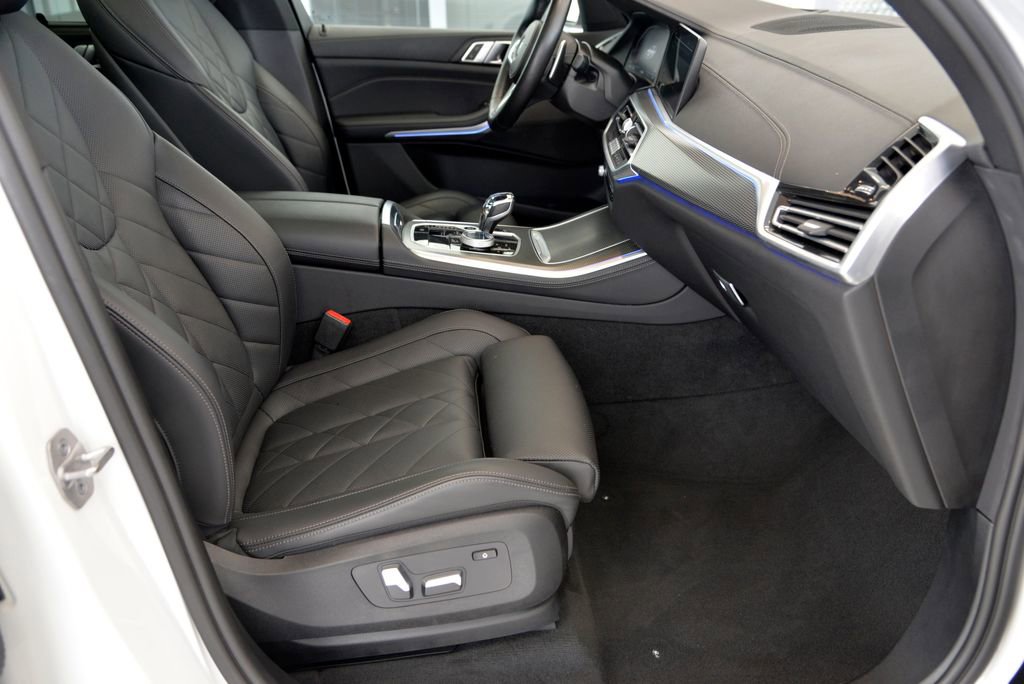 Used 2023 BMW X5 xDrive40i w/ Executive Package image 30
