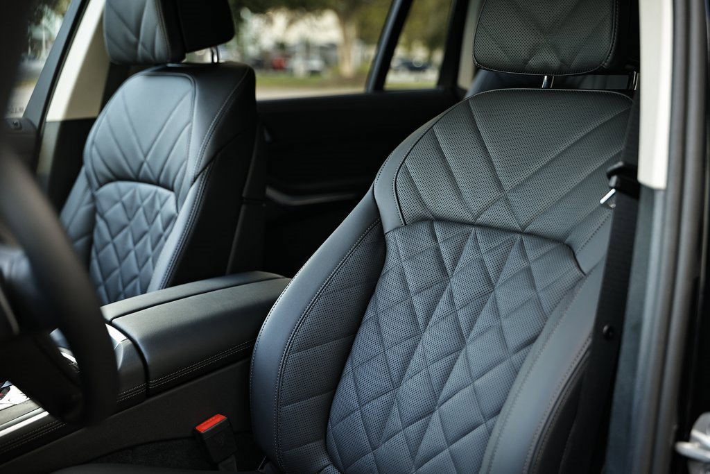 New 2026 BMW X7 xDrive40i w/ Premium Package image 22