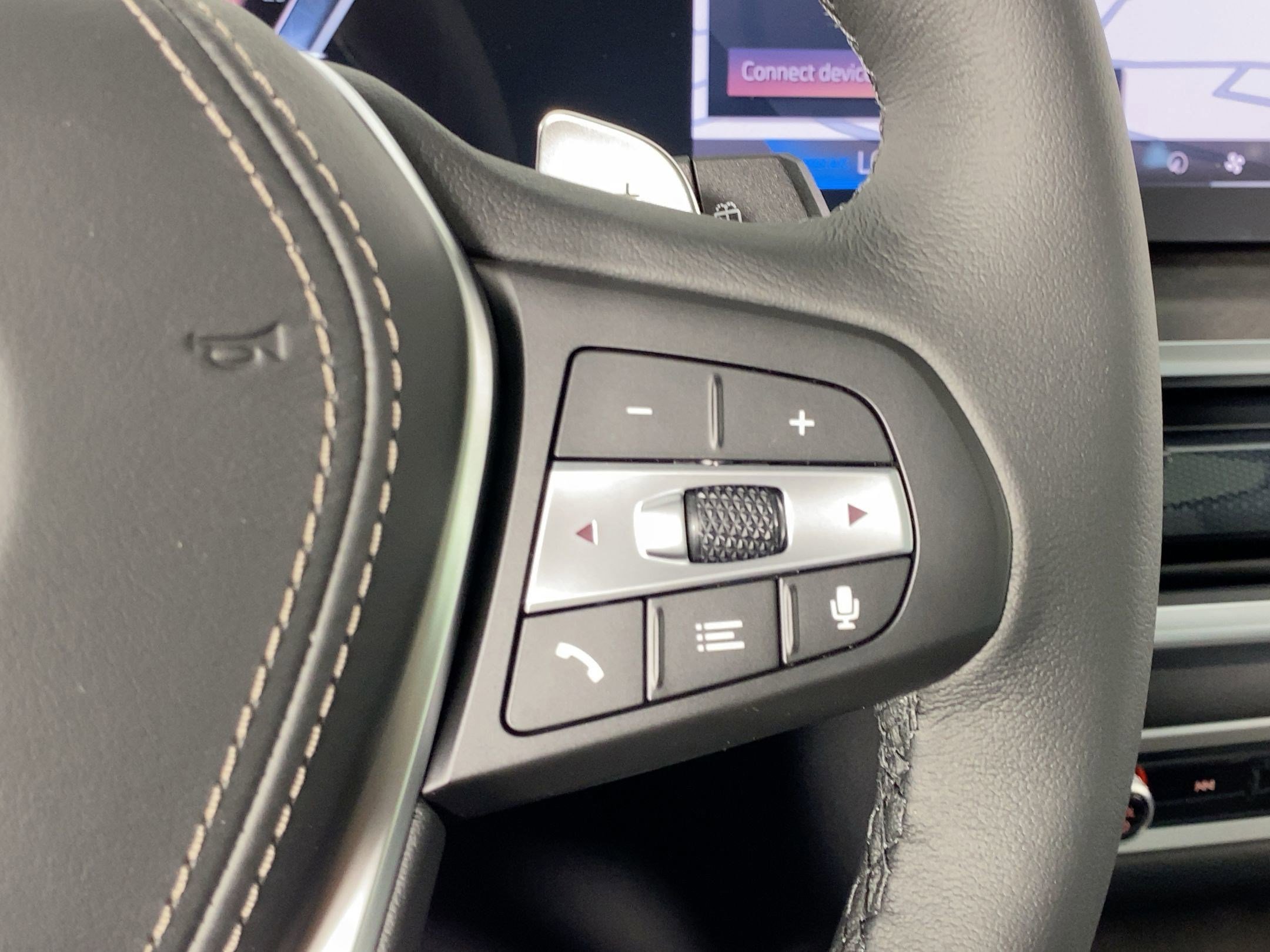 Used 2026 BMW X5 sDrive40i w/ Climate Comfort Package image 24