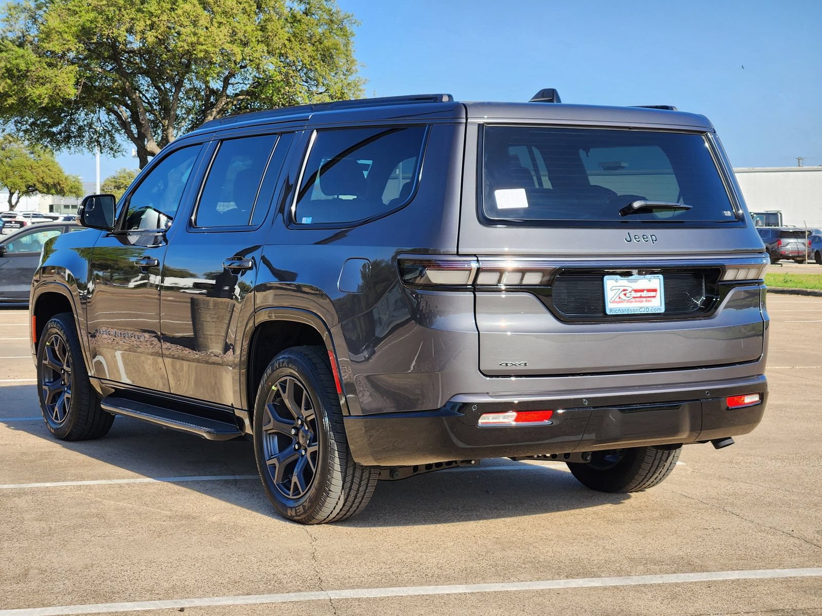 New 2026 Jeep Grand Wagoneer Limited AWD/4WD image 4