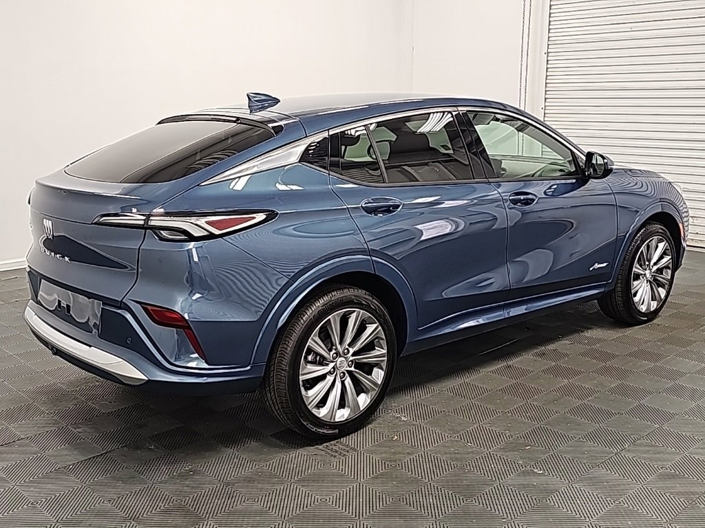 New 2026 Buick Envista Avenir image 8