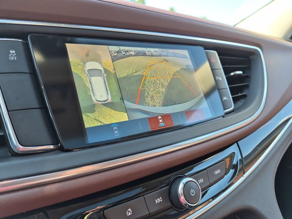 Used 2019 Buick Enclave Avenir FWD image 21