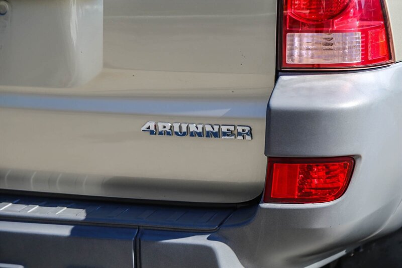 Used 2003 Toyota 4Runner SR5 RWD image 14