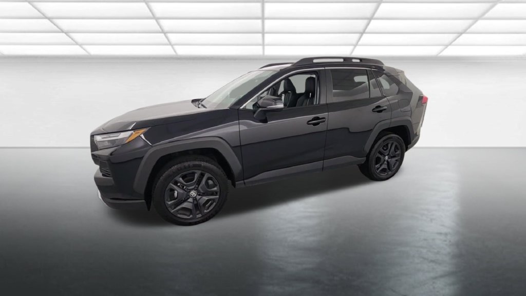 Used 2024 Toyota RAV4 Adventure AWD/4WD image 3