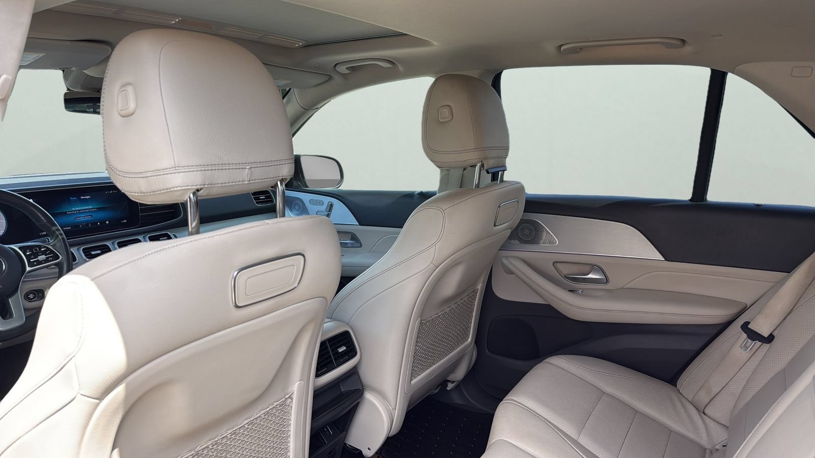 Used 2020 Mercedes-Benz GLE 350 4MATIC w/ Premium Package image 28