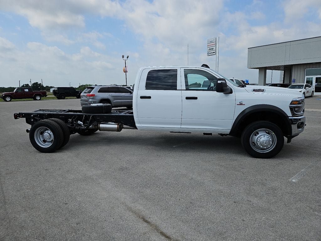 New 2026 RAM 5500 Tradesman AWD/4WD image 9