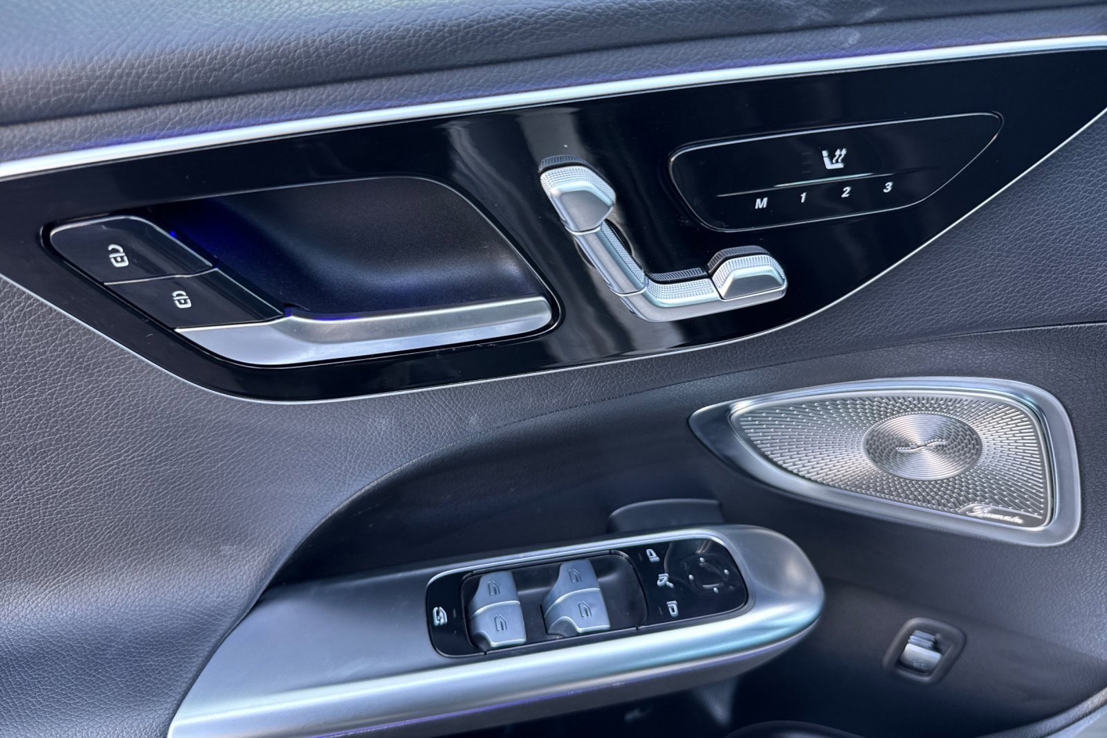 Used 2024 Mercedes-Benz C 300 Sedan w/ Exclusive Trim Package image 10