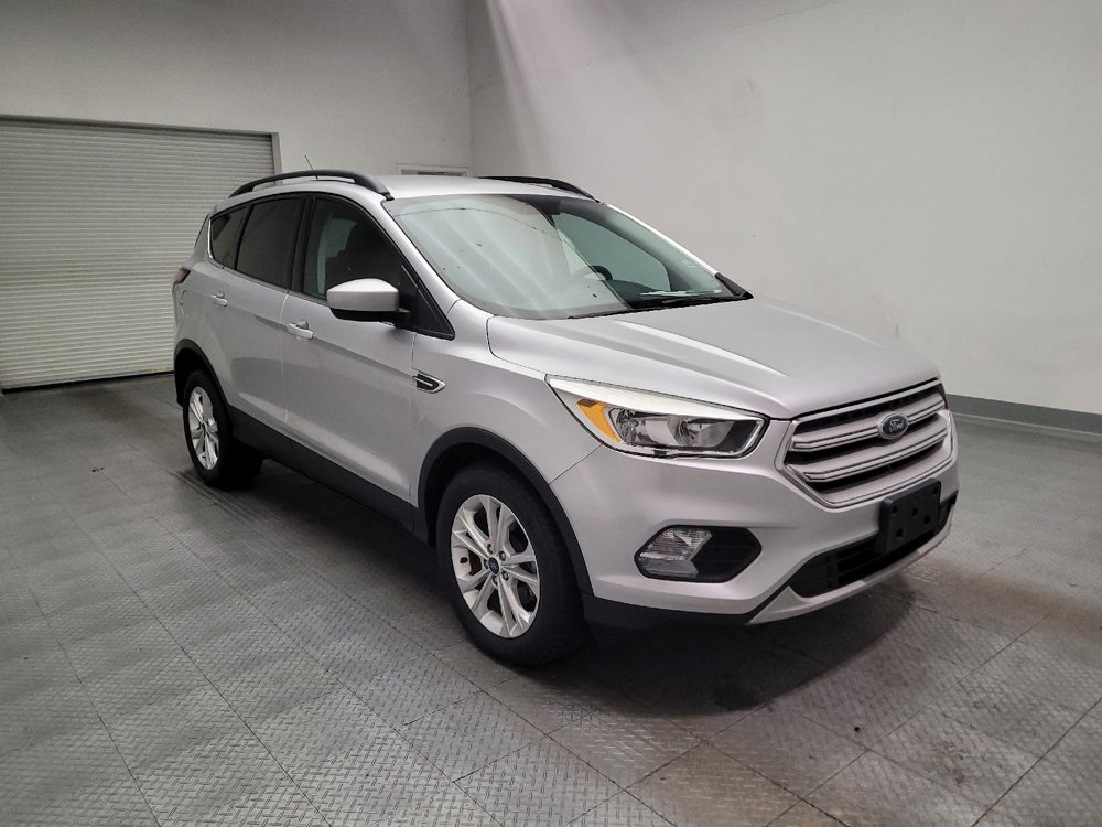 Used 2018 Ford Escape SE FWD image 13