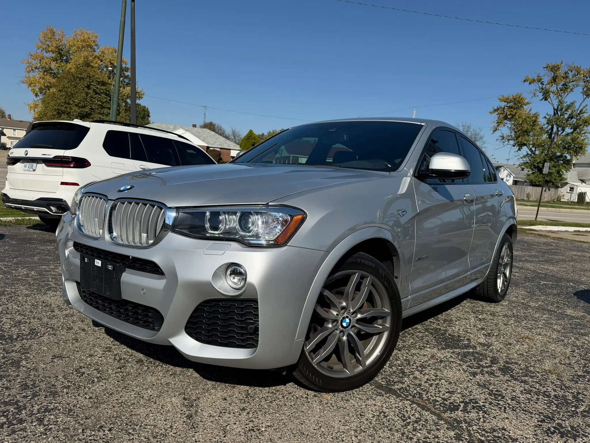 Used 2017 BMW X4 xDrive28i w/ Premium Package Enhanced AWD/4WD image 1