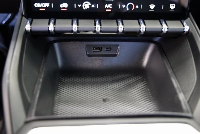 New 2026 GMC Terrain Elevation w/ LPO, Floor Liner Package FWD image 22