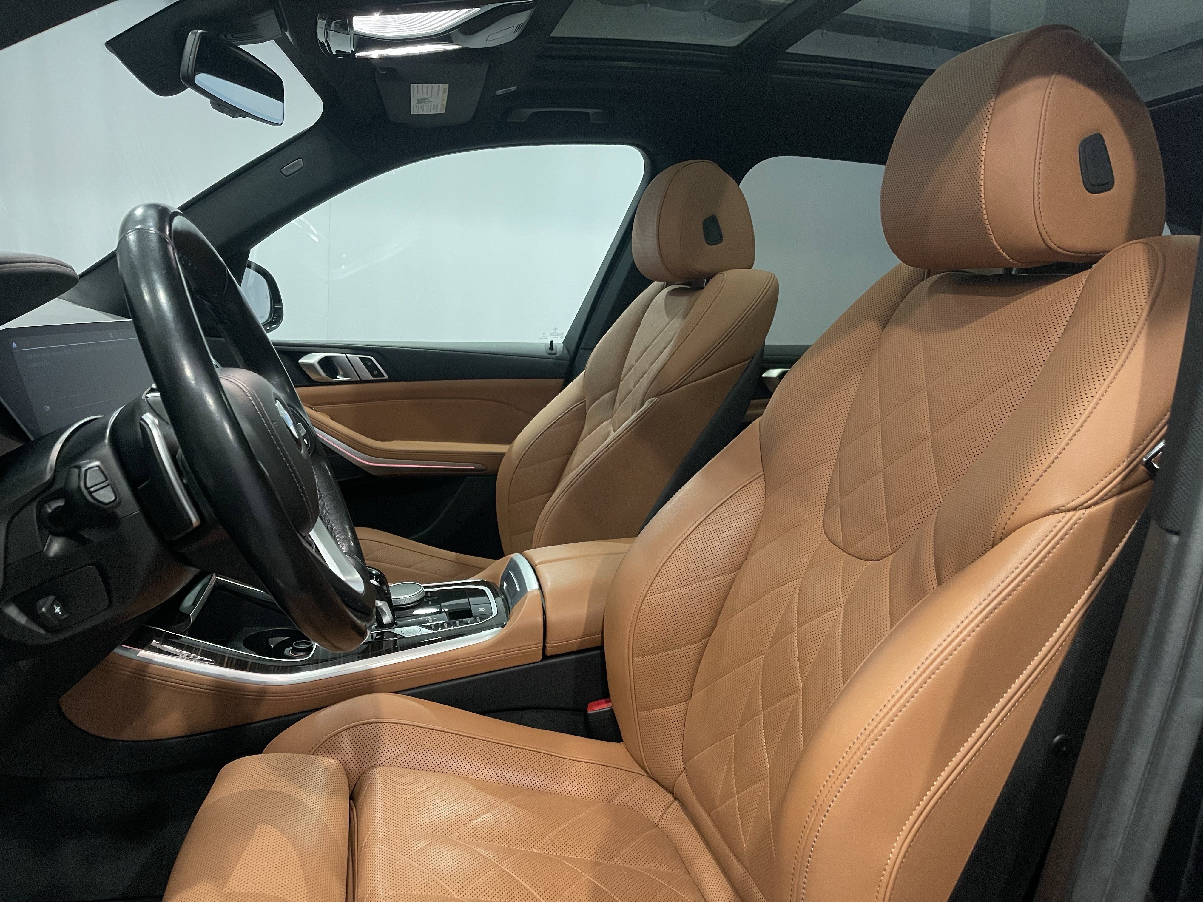 Used 2023 BMW X5 xDrive40i w/ Premium Package image 15