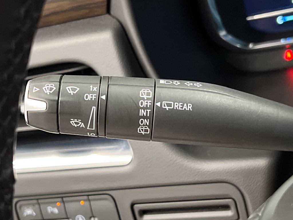 Used 2024 Chevrolet Tahoe Premier AWD/4WD image 59