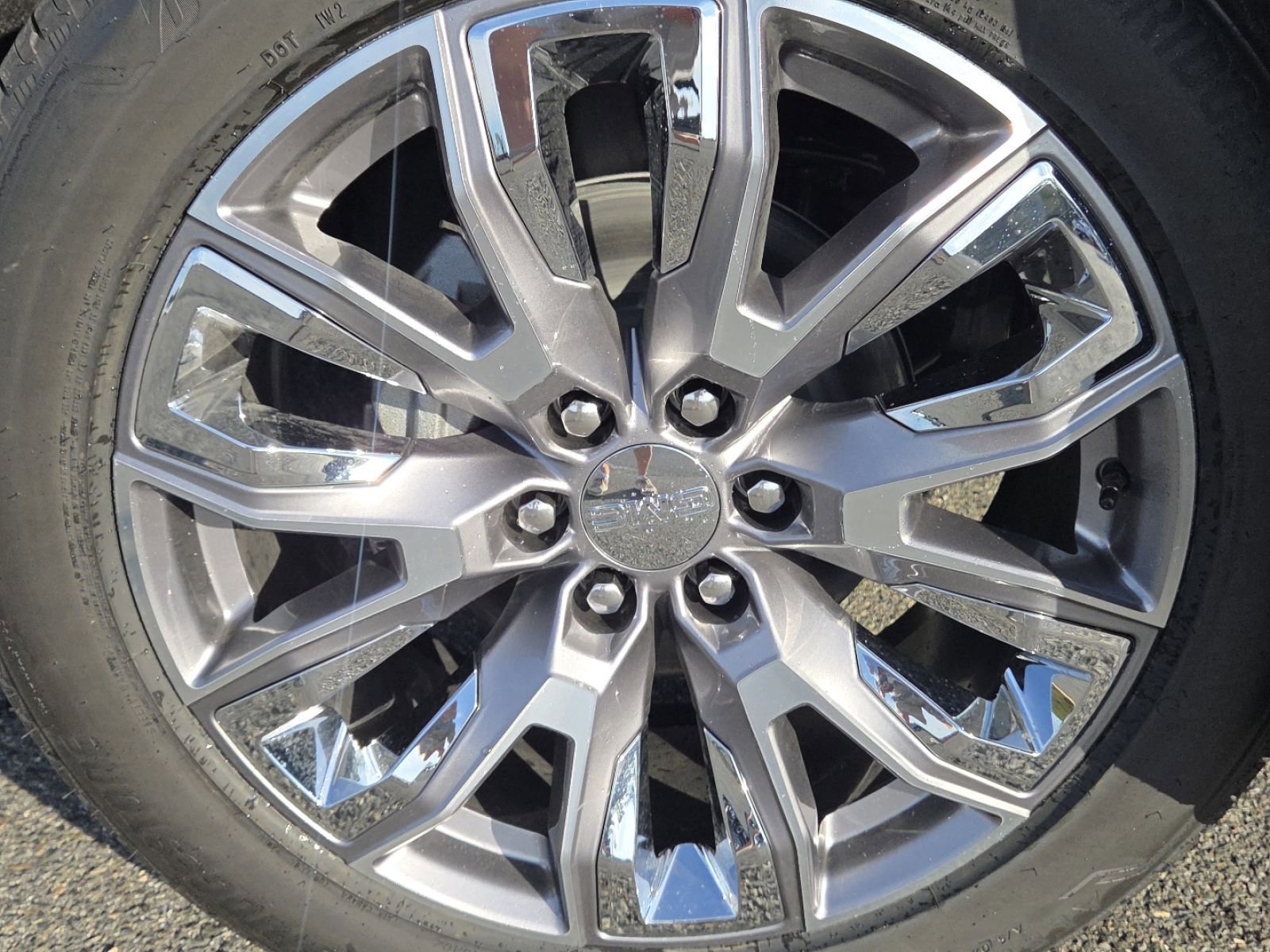 New 2026 GMC Sierra 1500 Denali w/ Denali Reserve Package image 19