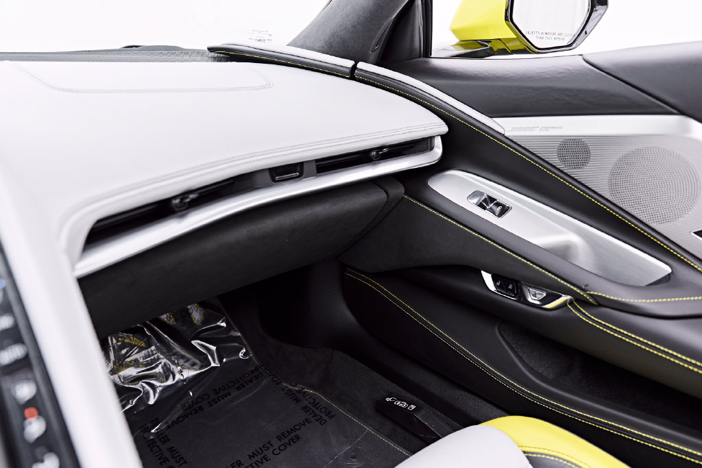 Used 2022 Chevrolet Corvette Stingray Premium Conv w/ Z51 Performance Package RWD image 76