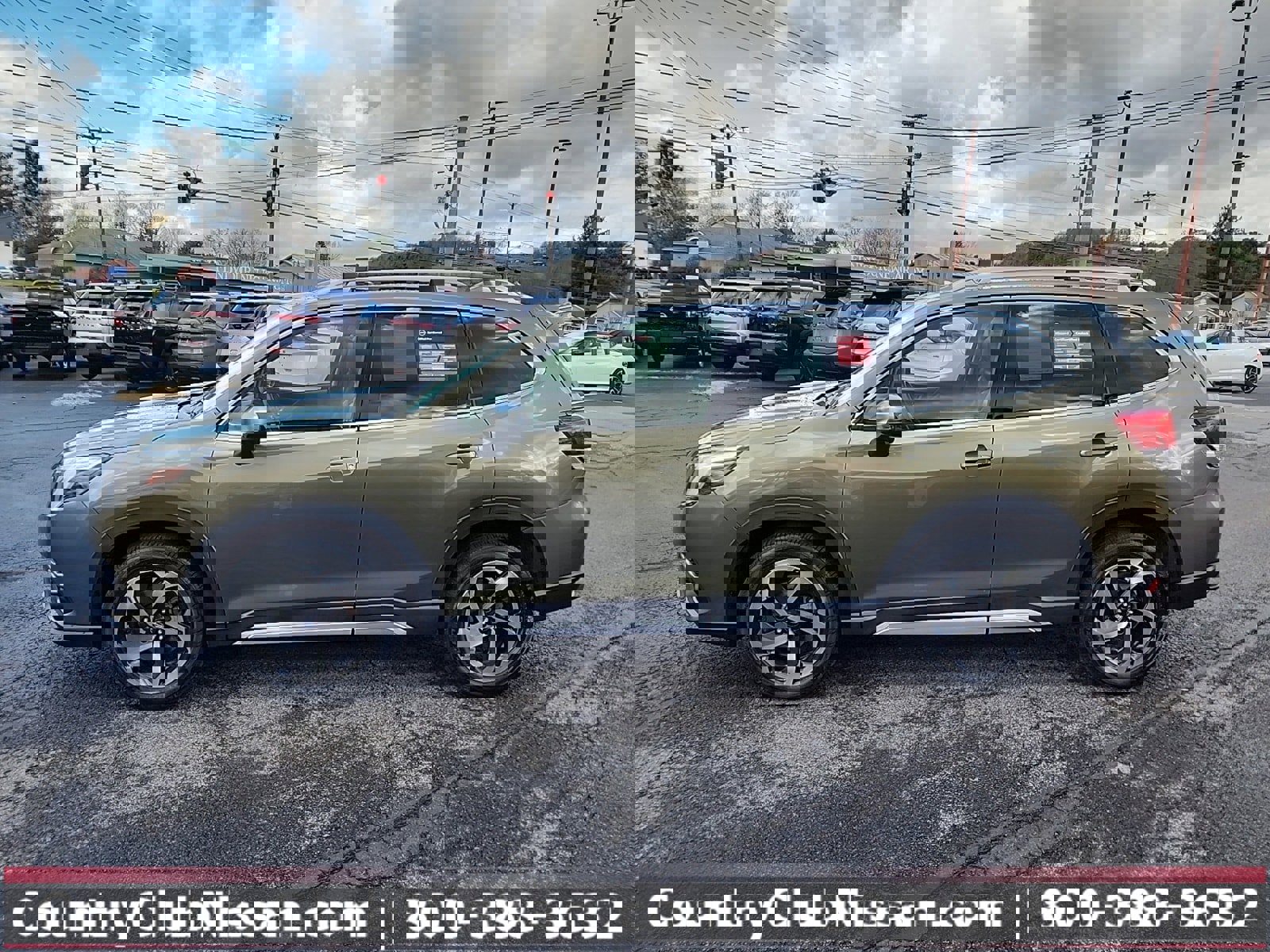 Used 2022 Subaru Forester Touring image 5