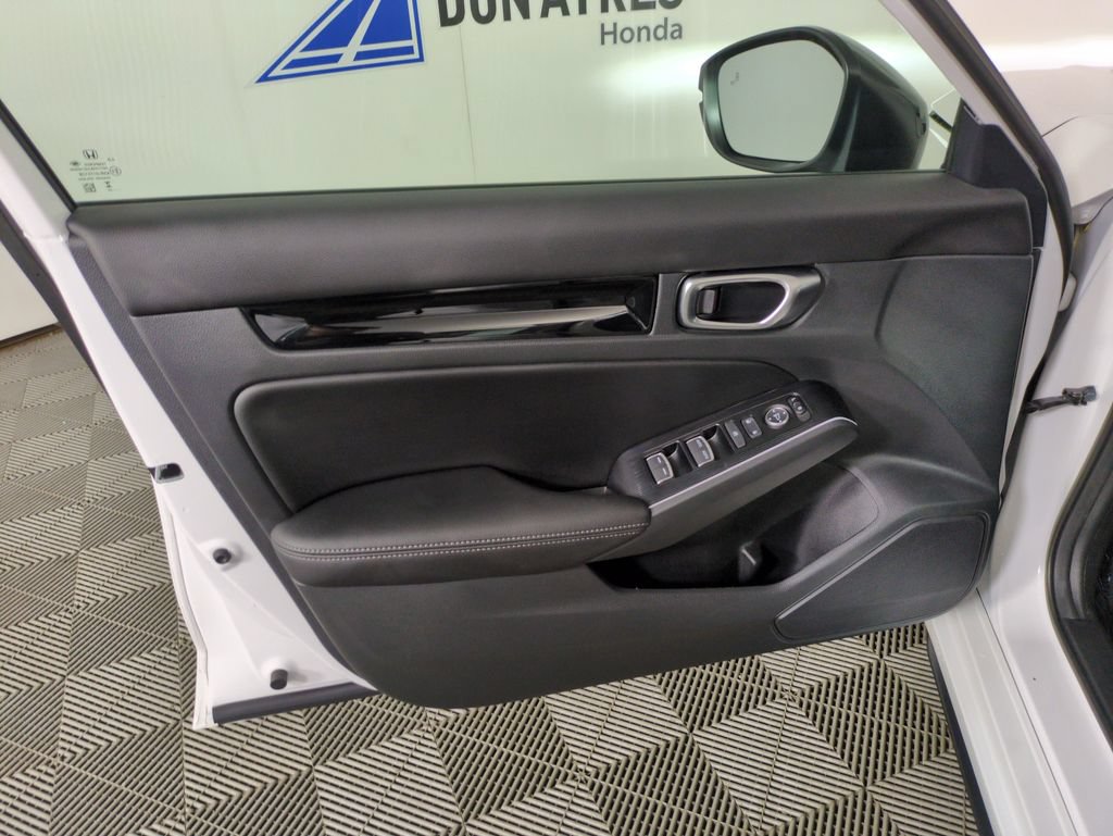 Certified 2025 Honda Civic Sport Touring image 14