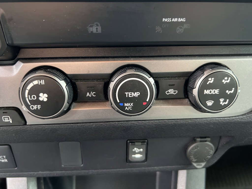Used 2019 Toyota Tacoma SR w/ SR Convenience Package image 18