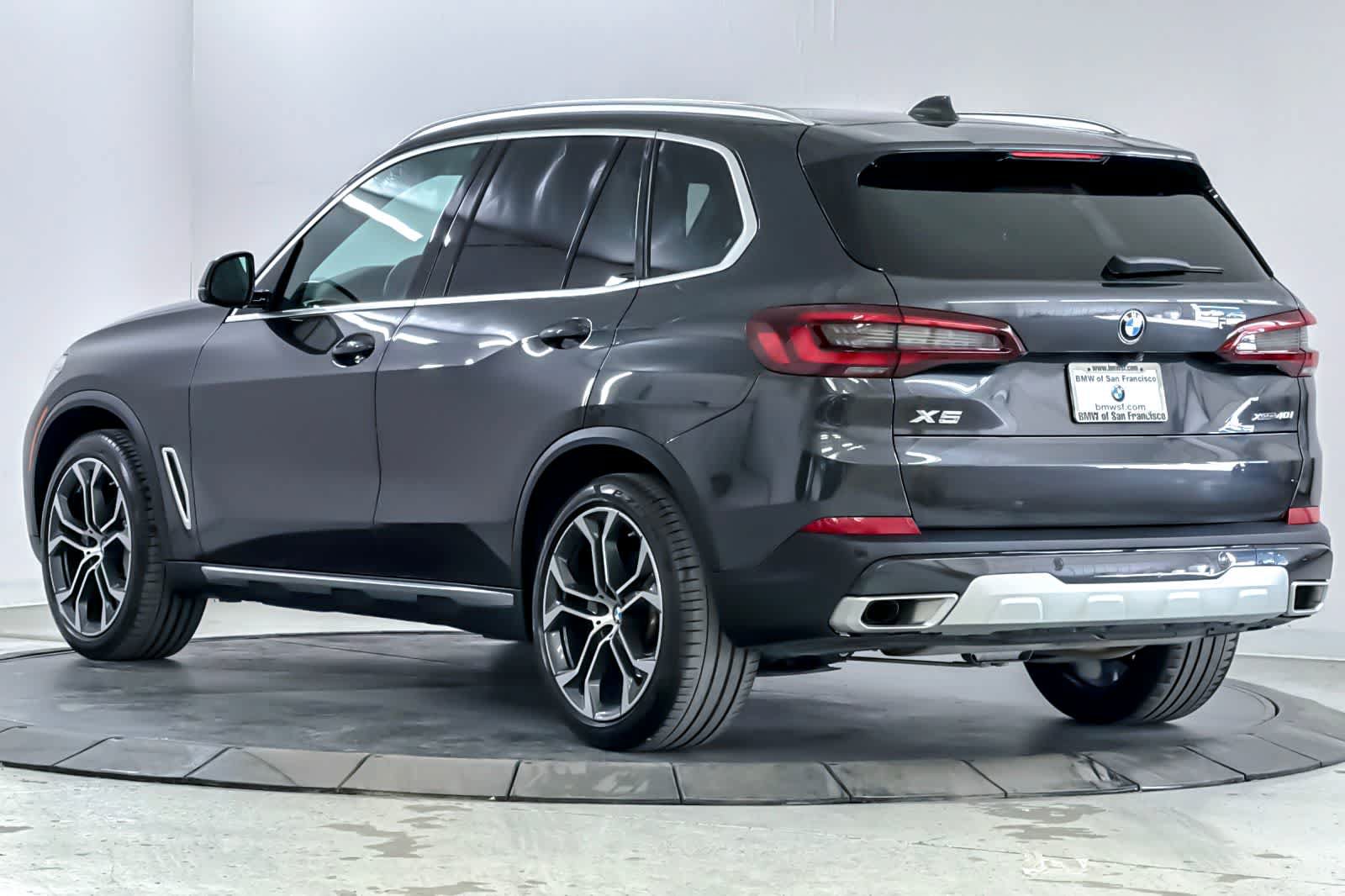 Used 2023 BMW X5 xDrive40i w/ Premium Package AWD/4WD image 6