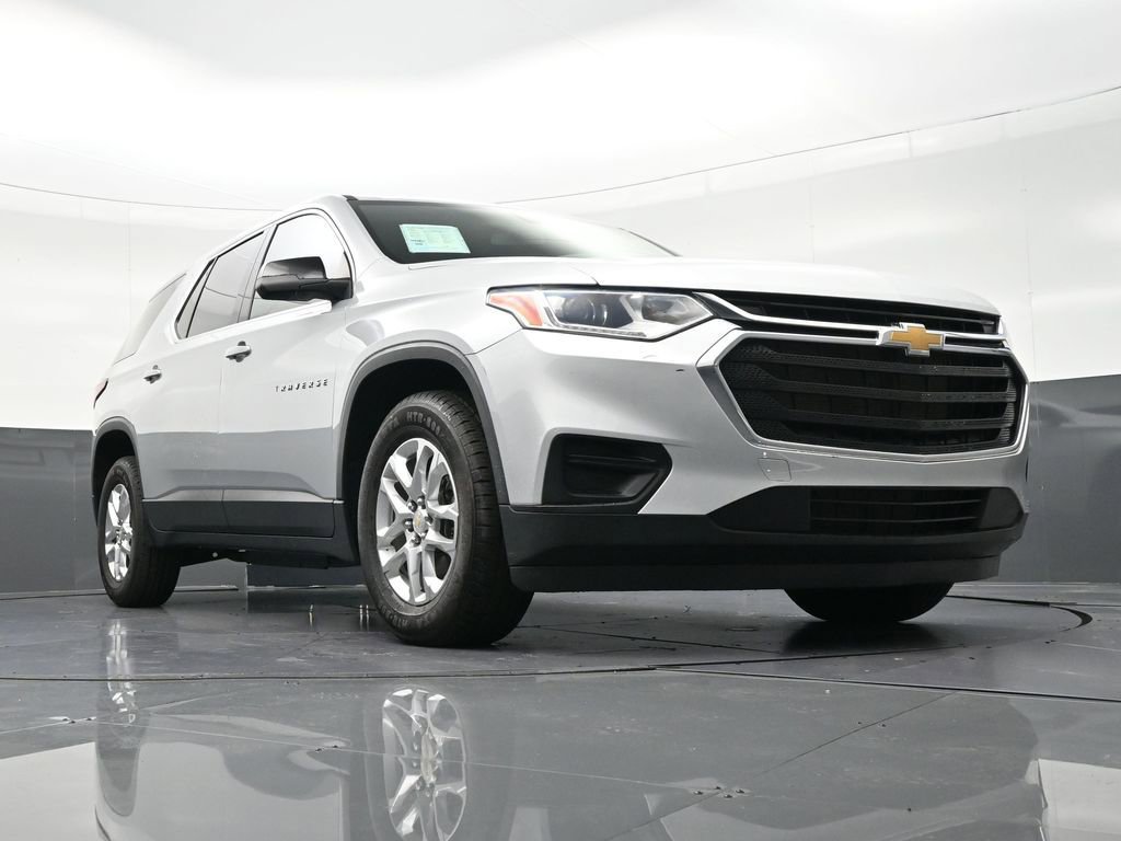 Used 2021 Chevrolet Traverse LS image 30