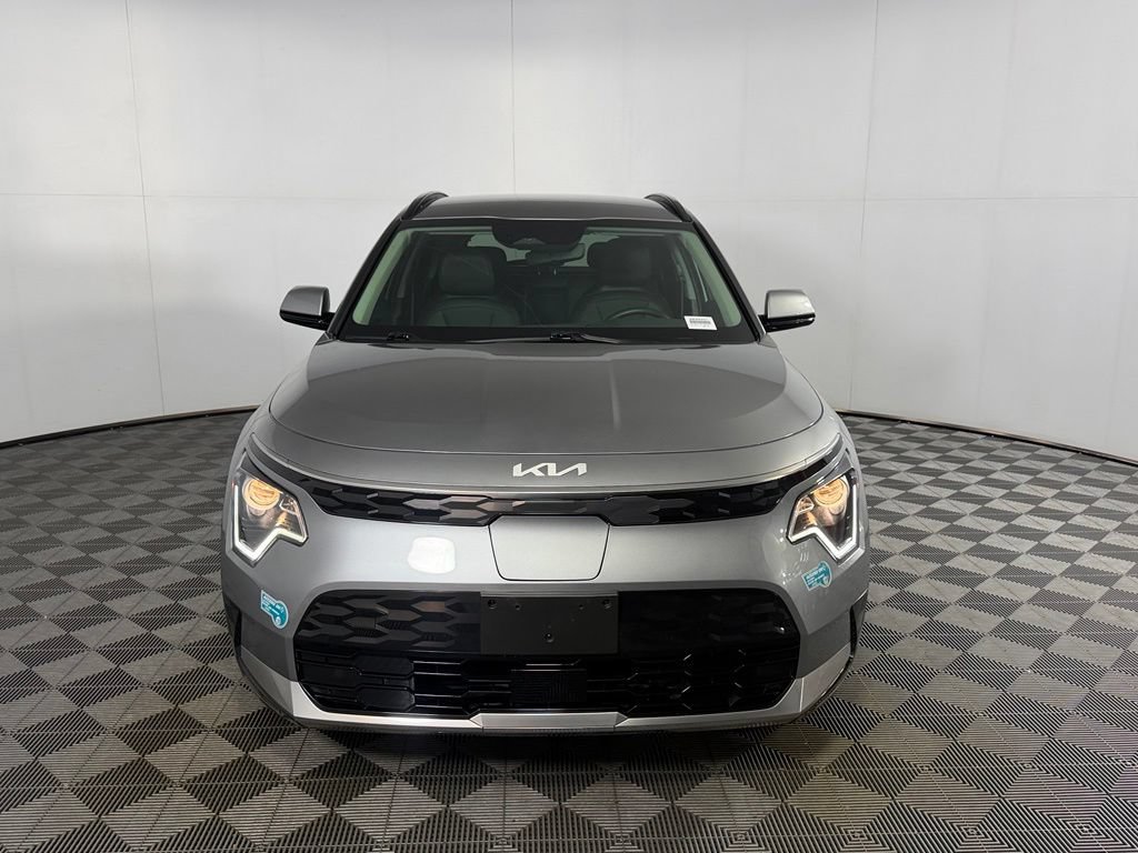 Used 2024 Kia Niro Wind FWD video 2