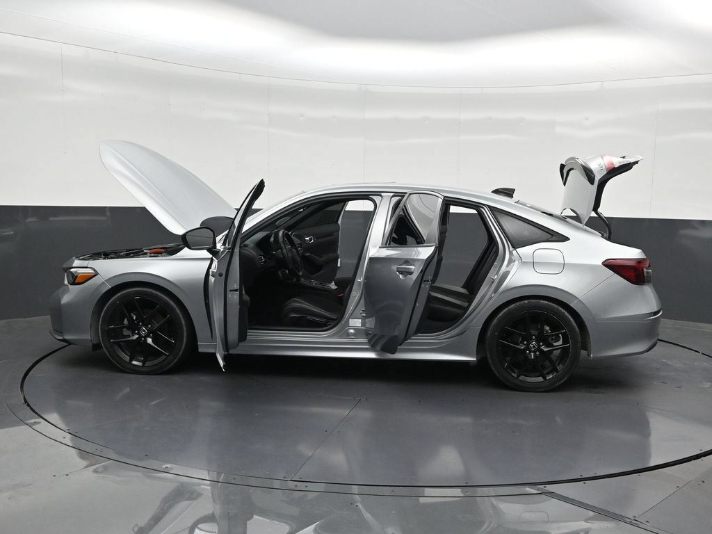 Used 2025 Honda Civic Sport image 32