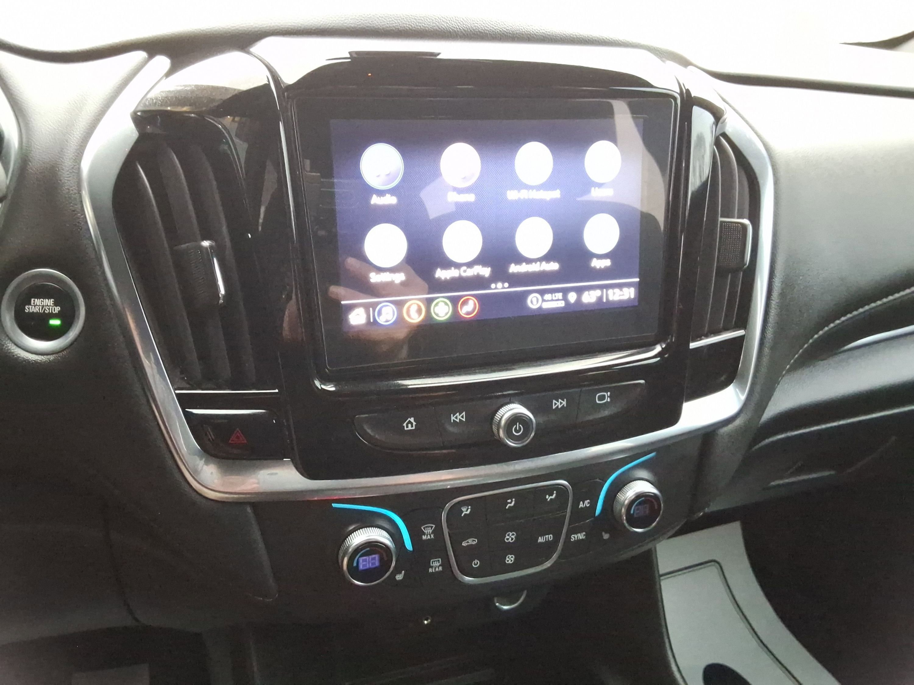 Used 2023 Chevrolet Traverse LT image 15