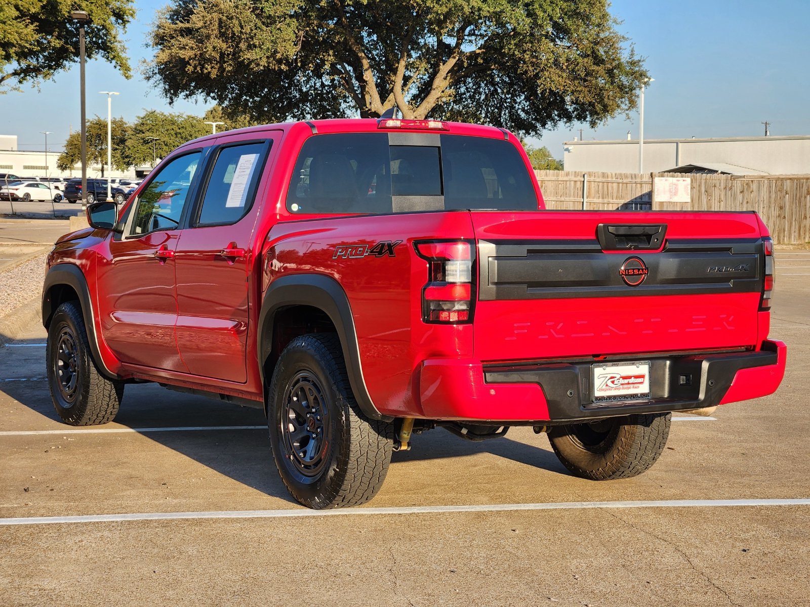 Used 2026 Nissan Frontier PRO-4X AWD/4WD image 4