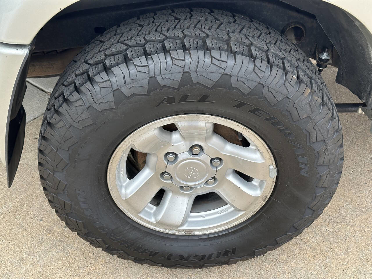 Used 2000 Toyota 4Runner Limited image 36