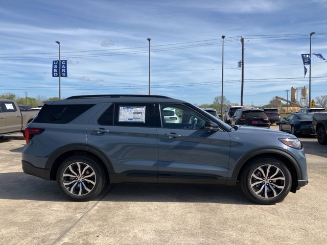 New 2026 Ford Explorer ST-Line w/ Premium Package image 8