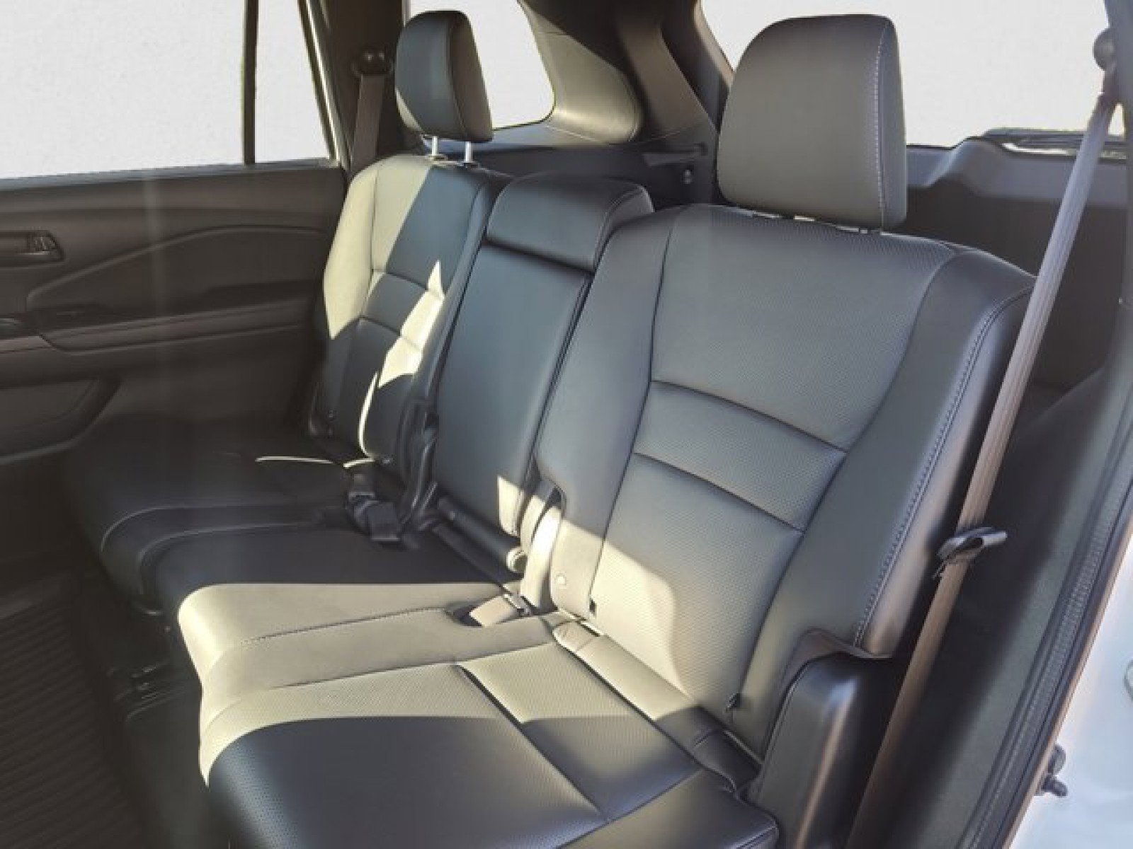 Used 2022 Honda Passport EX-L image 19