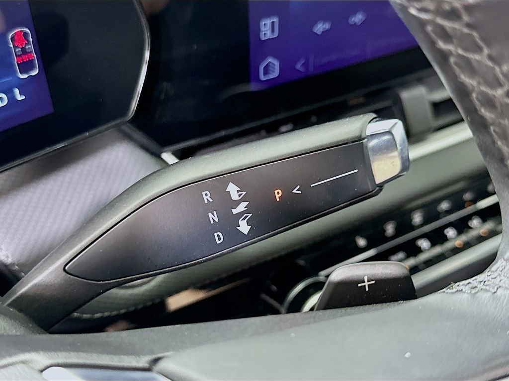 Used 2025 Chevrolet Equinox LT image 31